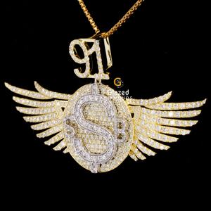 Luxueux pendentif avec logo d'aile personnalisé en or jaune 10Kt avec diamants cultivés en laboratoire de clarté VVS Design unique pour les occasions de fête - Product Image 5