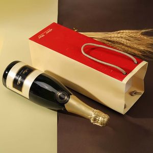 Bolsa de regalo de vino de lujo impresa personalizada con asas para una presentación elegante - Product Image 5