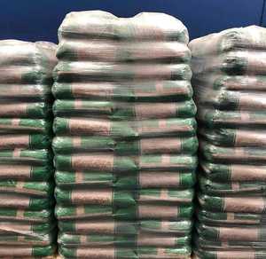 Vente en gros de granulés d'épinette certifiés ENplus A1 de qualité supérieure 100% copeaux de bois de pin et de sapin en bâton emballé de 6mm de diamètre prix de vente entier - Product Image 2