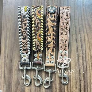 2025 meilleure vente en cuir usiné à la main motif de tournesol plomb de trafic laisse de chien en cuir véritable de haute qualité pour le contrôle de la formation - Product Image 1