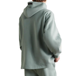 Sweat à capuche durable et chaud pour hommes avec doublure douce capuche réglable idéal pour la mode hivernale en plein air et les occasions décontractées - Product Image 5