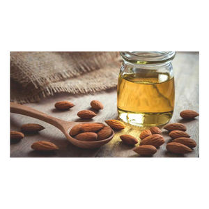 Huile de massage naturelle de marque privée soin de la peau pure amande douce Fabricant indien - Product Image 1