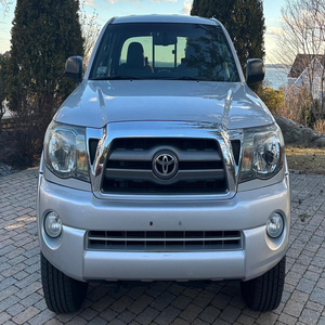 TOYOTA TACOMA TRD OFF-ROAD 4X4 USADO 2009 CON VOLANTE A LA IZQUIERDA/DERECHA - Product Image 1