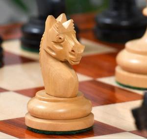 Piezas de Ajedrez de Análisis Knubbel de Lujo, Vintage, de 1930, Hechas a Mano en Madera de Boj Ebonizada y Natural, 3 Rey, al Mejor Precio - Product Image 5