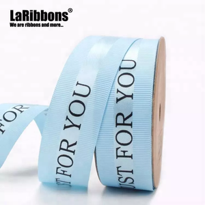 Cinta de Raso Personalizada con Borde de Grosgrain, Estampada, 100% Poliéster, 1 Pulgada, para Envolver Regalos de San Valentín, Marca Grace Fashionable - Product Image 3