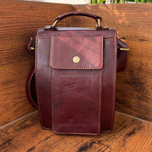 New Genuine Leather Crossbody Bag with <b>Several</b> Compartments & Cell Phone Holder <b>Hand</b> Stitched Leather Shoulder Bag for Unisex - Product Image 4