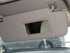 Selección exclusiva V-olksw-wag-en Santana Edition 1.6L PreOwnedSedan con cámara LED Tela Interior y Manual multifunción - Product Image 6