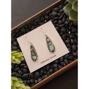 Pendientes Colgantes Hechos a Mano en Plata de Ley y Turquesa Negra Estilo Navajo con Forma de Gota de Agua - Product Image 3
