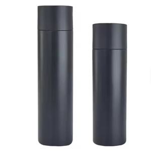 Bouteille d'eau portable en céramique avec couvercle à rainures, design sportif - Product Image 1