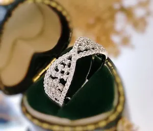 แหวนเงินแท้ 925 ประดับเพชรโมอิสซาไนต์ทรงกลม 2.00 กะรัต สำหรับงานหมั้น - Product Image 2