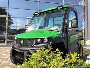 John Deere Gator XUV 835R, vehículo utilitario 4x4 confiable, máquina todoterreno duradera para proyectos de transporte agrícola. - Product Image 4