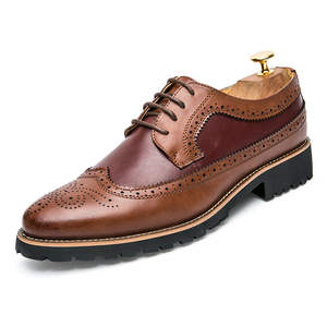 Chaussures habillées pour hommes en cuir bicolore de style britannique, à bout pointu, avec lacets, idéales pour le bureau et les soirées - Product Image 1