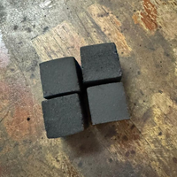 Briquettes de charbon de bois de noix de coco en forme de cubes |   Haute teneur en carbone fixe |   Faible teneur en cendres |   Chicha