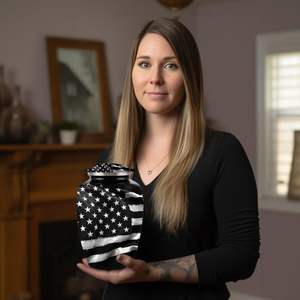 Bandera americana Urna blanca y negra para cenizas humanas Urnas conmemorativas para adultos para hombre y mujer Urna decorativa para cenizas de adultos Tamaño personalizado - Product Image 4