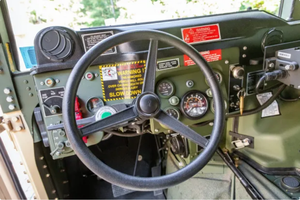 USADO, LISTO PARA CONDUCIR |   CONDUCCIÓN IZQUIERDA |   Volante a la derecha |   2010 A M GENERALLSS M1165A1 HMMWVVSS - Product Image 4