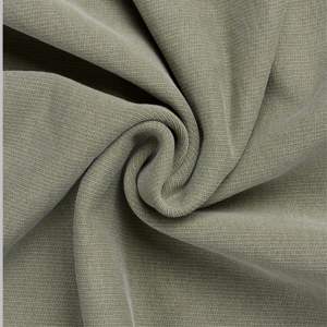 Sweat à capuche basique confortable avec capuche à cordon réglable, parfait pour une tenue décontractée et une superposition - Product Image 4