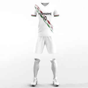 Fournisseur en gros Maillot de football de haute qualité Nouveau design de vêtements de sport avec motif personnalisé Service OEM - Product Image 1