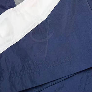 Pantalones cortos cortavientos con cintura elástica con tela de nailon/poliéster para hombre, pantalones cortos ligeros para personalizar su propio logotipo de marca - Product Image 3