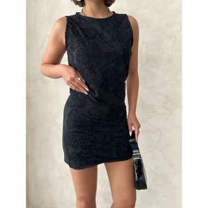 Faldas al por Mayor para Mujer con Elegante Diseño de Pedrería - Product Image 4