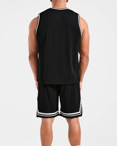 Débardeur de sport et streetwear pour homme, col en V, à rayures rebondissantes, en tissu mesh léger, impression personnalisée OEM très demandée - Product Image 2