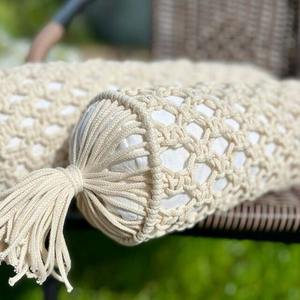 Fabricante de almohadas decorativas de macramé bohemio hechas a mano hermosas almohadas decorativas lujosas de estilo bohemio para hoteles y hogares - Product Image 1