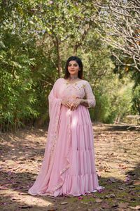 Moda de Tendencia para Mujer, Kurti Largo de Georgette con Bordado Anarkali, Traje con Dupatta para Bodas y Fiestas, India 2022 para Chicas - Product Image 2