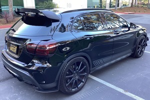 รถยนต์เมอร์เซเดส-เอเอ็มจี จีแอลเอ45 ปี 2018 ระดับพรีเมียม เครื่องยนต์เทอร์โบ 4 สูบ 375 แรงม้า - Product Image 3