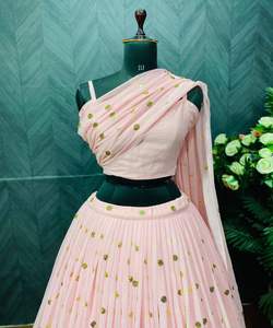 Compre ropa de fiesta y boda india Lahenga Choli con la ropa étnica de mercado de precio más bajo - Product Image 4