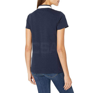 T-shirt polo pour femme de style moderne, coupe ajustée, manches courtes, pour un look décontracté élégant avec fermeture boutonnée - Product Image 3