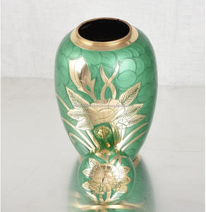 Urnas de Cremación de Latón Estilo Americano al por Mayor para Cenizas Humanas y de Adultos, Personalizables con Diseños a Medida para Mascotas - Product Image 2