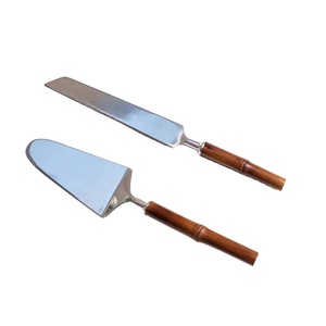 Ensemble de couverts de serveur de gâteau ensemble de service de gâteau de poignée en bambou naturel d'excellente qualité disponible à prix réduit - Product Image 1