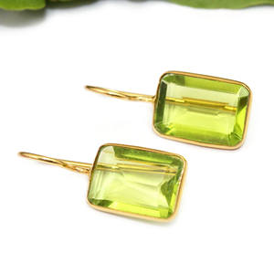 Pendiente de bisel de latón chapado en oro de 24K para mujeres y niñas, nuevo diseño de Peridoto, hidrocuarzo, forma Rectangular, última moda, venta al por mayor - Product Image 2