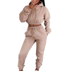 Survêtement de haut court de pull de style de mode avec la conception de rayure latérale - Product Image 5