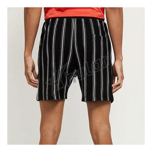 2025 Short de sport personnalisé pour hommes Short de sport en polyester à séchage rapide avec motif solide écologique - Product Image 3