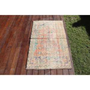 Alfombra Turca Vintage Pequeña de 2.4x3.9 pies, Alfombra de Lana con Diseño de Plantas y Árboles Azules - Product Image 1