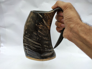 Taza de cuerno de inspiración vikinga auténtica, cuenco hecho a mano para beber, accesorios para fiestas de cerveza o ideas de regalos de Crescent Crafts - Product Image 4