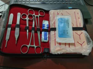 Kit de práctica de sutura médica al por mayor de la mejor calidad, kits completos de sutura de acero inoxidable todo en uno para entrenamiento de sutura de estudiantes - Product Image 2