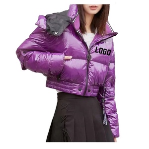 Chaqueta de Pana Acolchada Morada para Mujer, Cuello Almohada, Cierre de Cremallera, Manga Larga, Abrigo de Invierno, Color Sólido, Logotipo Frontal, Corte Regular - Product Image 1