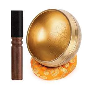 Bol chantant en laiton battu à la main avec maillet en bois et tampon en tissu pour la guérison spirituelle du yoga et l'alignement des chakras - Product Image 5