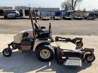 Tondeuse autoportée professionnelle Grasshopper 900 D à rayon de braquage zéro, moteur thermique 4 temps 196 cm³, lame rotative, châssis en acier, fonction mulching