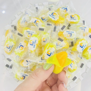 ขนมมะม่วงสีเขียวปอกเปลือกลูกอม4D อร่อยและน่าสนใจทำจากบรรจุภัณฑ์ผลิตในเวียดนาม - Product Image 4