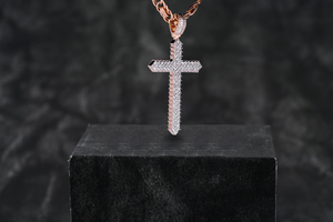 Personalizado 925 Plata Hip Hop Colgante Iced Street Moda Diseño Diamante Moissanite Personalizado Christian Cross Baguette Aleación Fina - Product Image 2
