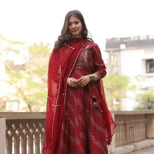 Tenue de fête de mariage à la mode toute la saison 3 pièces cousues costume en mousseline de soie brodée de qualité supérieure travail et tissu de haute qualité - Product Image 1
