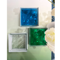 Brique de verre solide ajourée effet teinté 'Ice Shadow' pour mur rideau, cloison décorative pour salon, salle de bain, cuisine, vente en gros