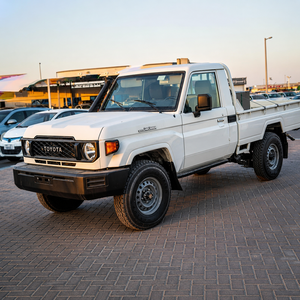 Meilleure Offre LandCruisers LC79 Simple Cabine 2.8 DSL Automatique Modèle 2024 Fonctionnement Parfait État Impeccable Prêt à l'Exportation - Product Image 1