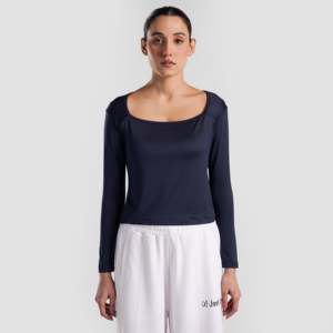 เสื้อถักสีกรมท่าสำหรับผู้หญิง Aerovee - Product Image 1