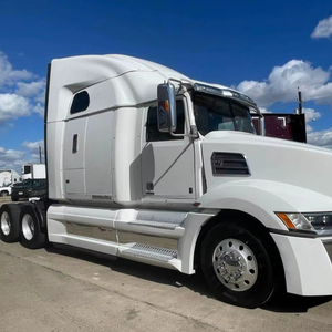 Camión Seminuevo de Servicio Pesado Western Star 5700XE con Cabina Dormitorio - Product Image 1