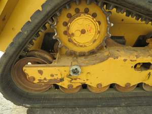 รถตักล้อยาง CAT 259d มือสอง สภาพดี พร้อมอุปกรณ์เสริมครบชุด สำหรับรถตัก CAT - Product Image 5