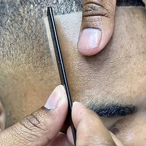 Navaja de Barbero de Acero Inoxidable con Mango de Plástico, Cuchilla Delgada para Barba, para Belleza - Product Image 4