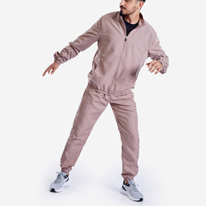 ชุดวอร์มผู้ชายผ้าไนลอนเรียบแบบวินเทจ กันลม สำหรับออกกำลังกาย ไซส์ใหญ่ ขายส่ง MOQ ต่ำ - Product Image 3